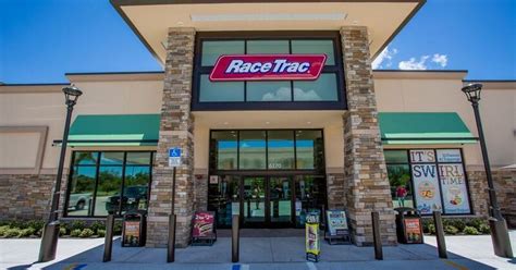 Race track gas station - 1/12/2023. ATLANTA — RaceTrac Inc. is throwing its name into the ring of convenience store retailers who are expanding their network footprint into new territory. Atlanta-based RaceTrac is ...